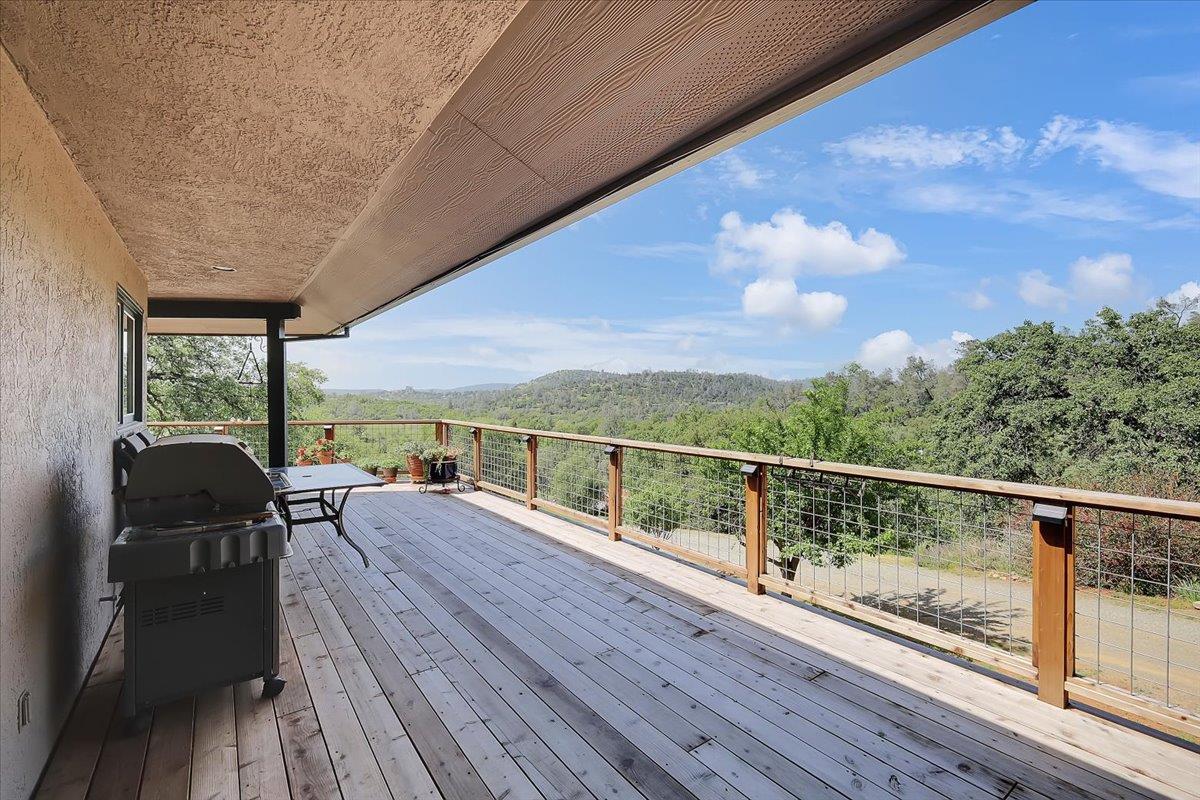 9521 Sicard Flat Road Browns Valley, CA 95918 - Photo 55 of 83 a view of balcony with couch