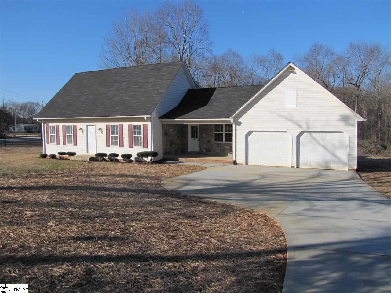 105 Peanut Road Woodruff, SC 29388 - Photo 2 of 29