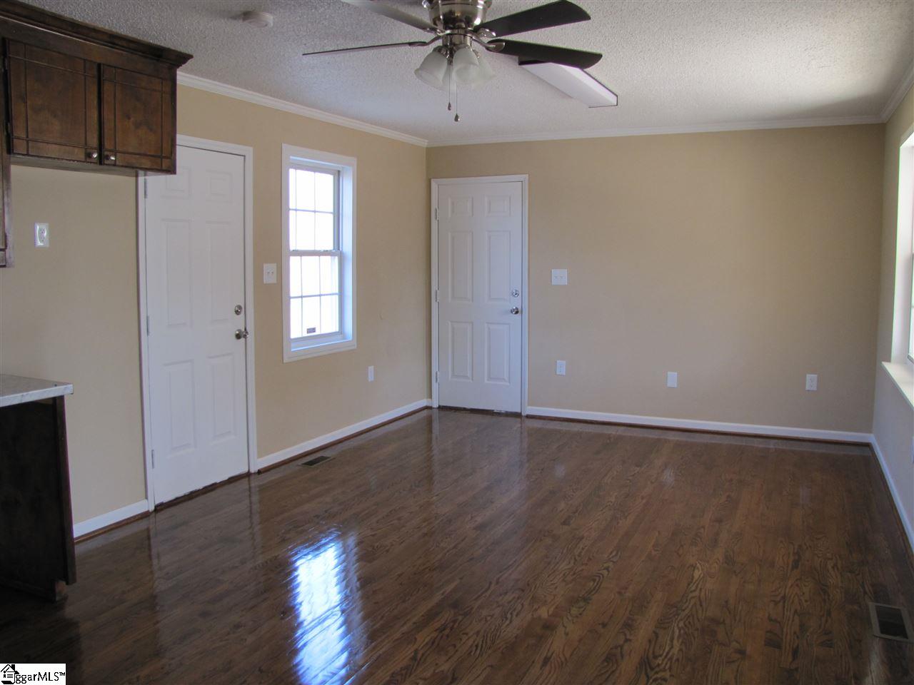 105 Peanut Road Woodruff, SC 29388 - Photo 8 of 29
