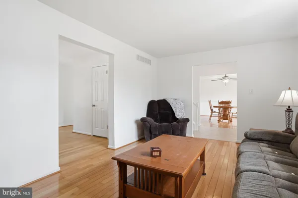 $420,000 | 10 Lacey Street, Hatboro, PA 19040