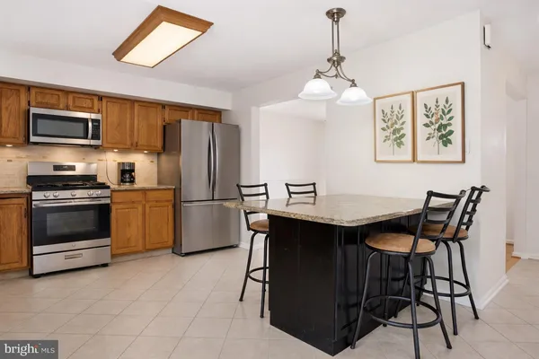 $420,000 | 10 Lacey Street, Hatboro, PA 19040