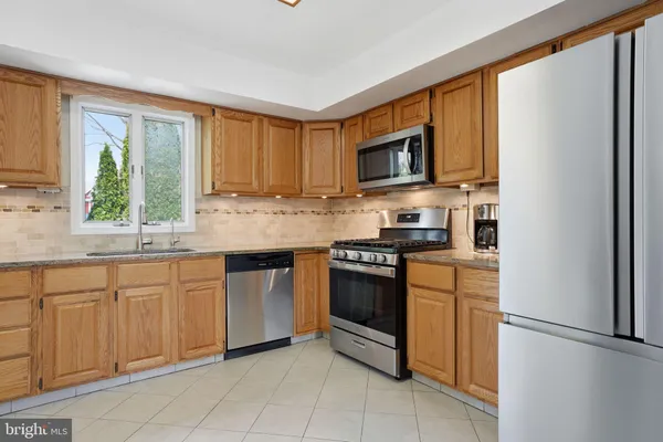 $420,000 | 10 Lacey Street, Hatboro, PA 19040