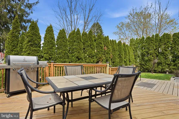 $420,000 | 10 Lacey Street, Hatboro, PA 19040
