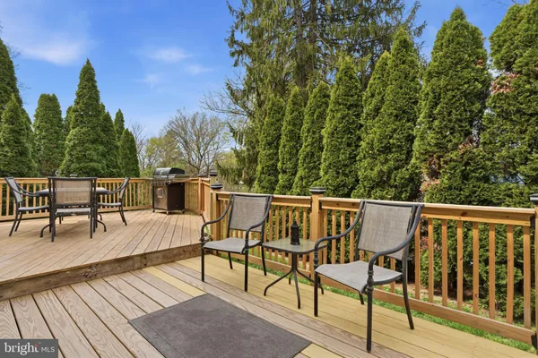 $420,000 | 10 Lacey Street, Hatboro, PA 19040