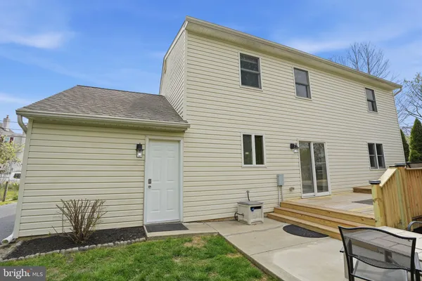$420,000 | 10 Lacey Street, Hatboro, PA 19040