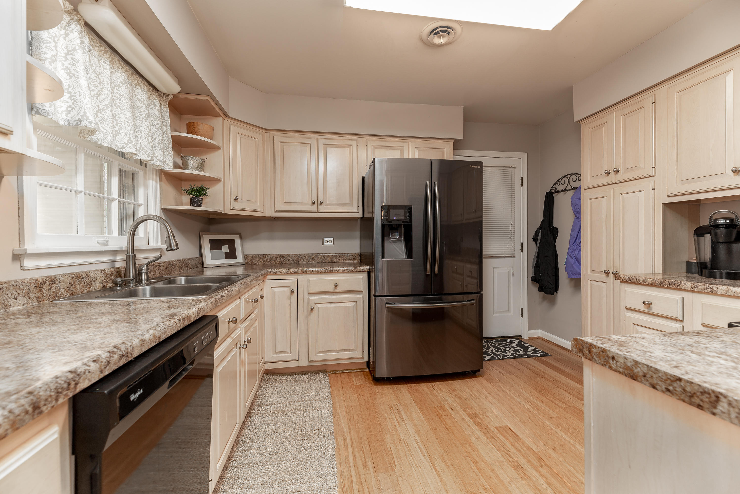 5232 Roselawn Road Roanoke, VA 24018 - Photo 18 of 31 Kitchen