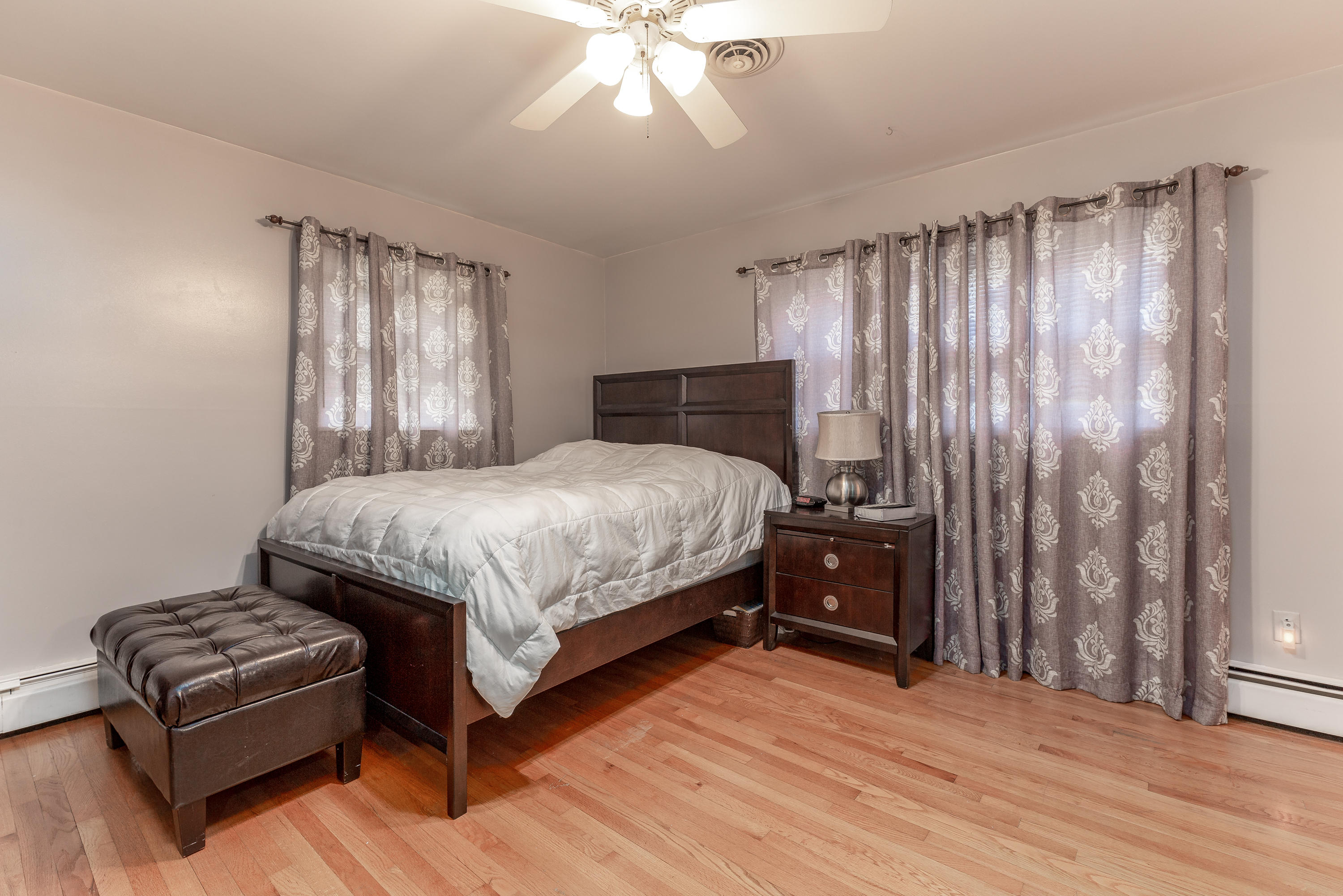 5232 Roselawn Road Roanoke, VA 24018 - Photo 20 of 31 Master Bedroom