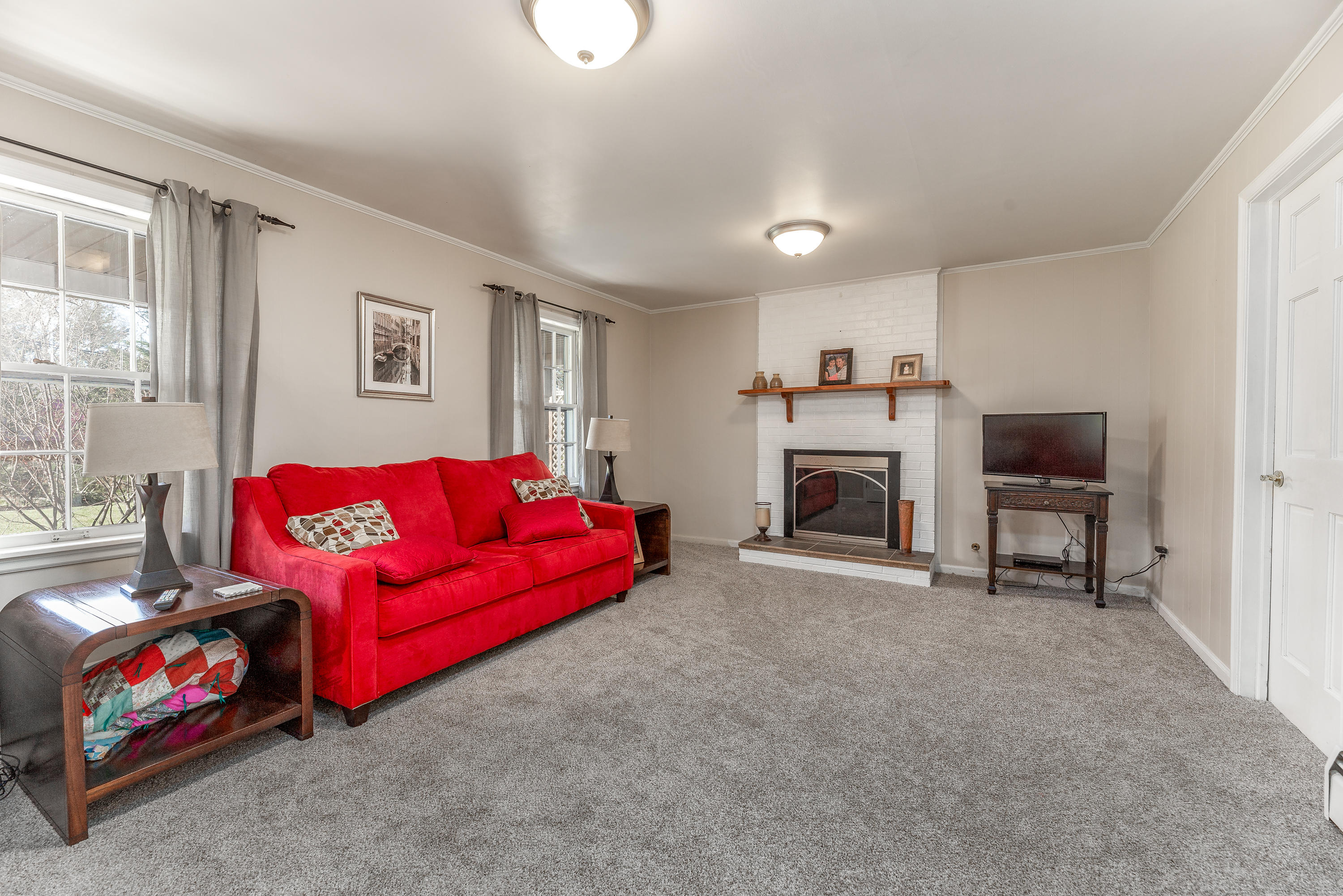 5232 Roselawn Road Roanoke, VA 24018 - Photo 28 of 31 Family Room
