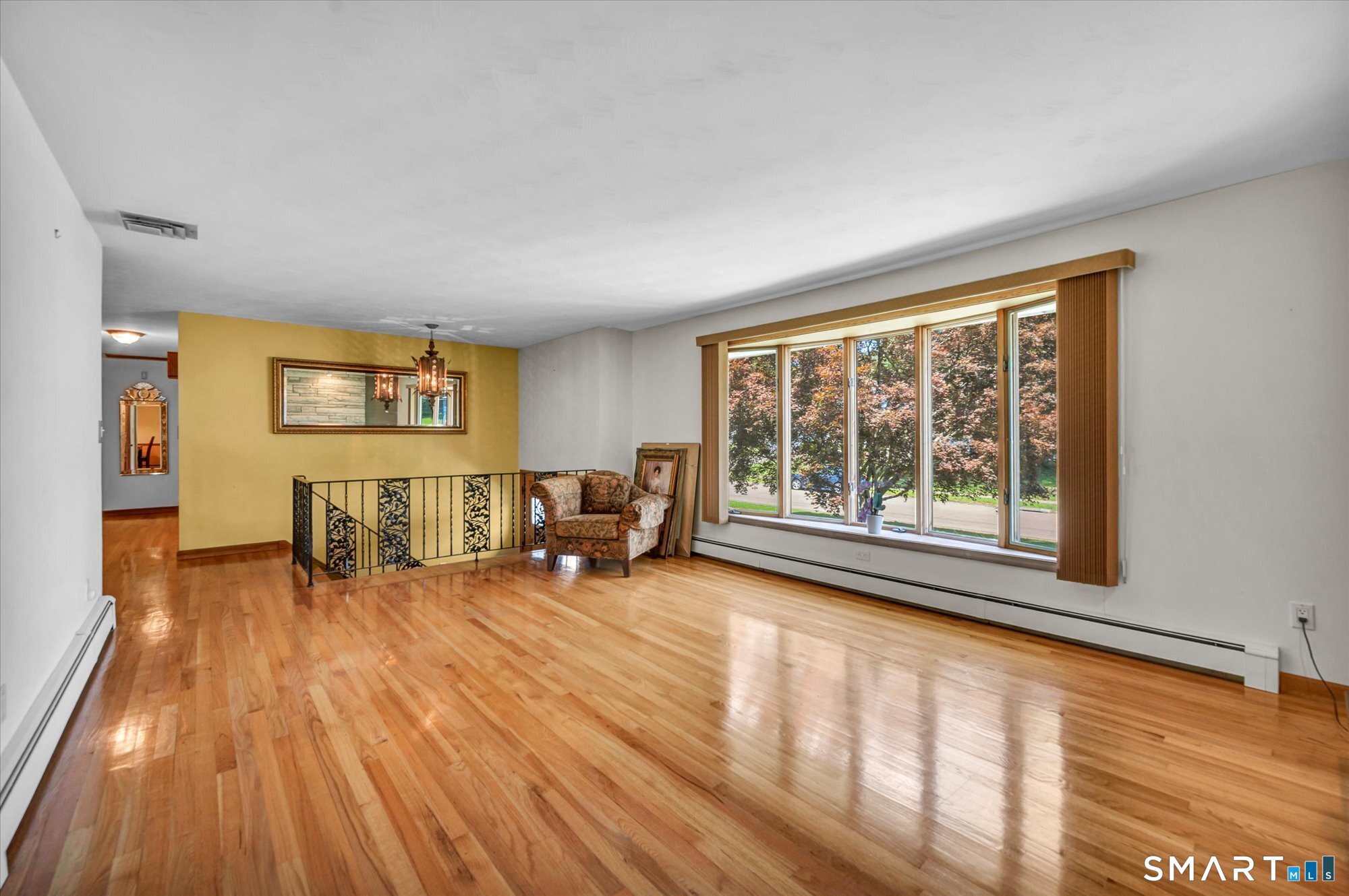 73 Rolling Ridge Road Hamden, CT 06518 - Photo 11 of 39