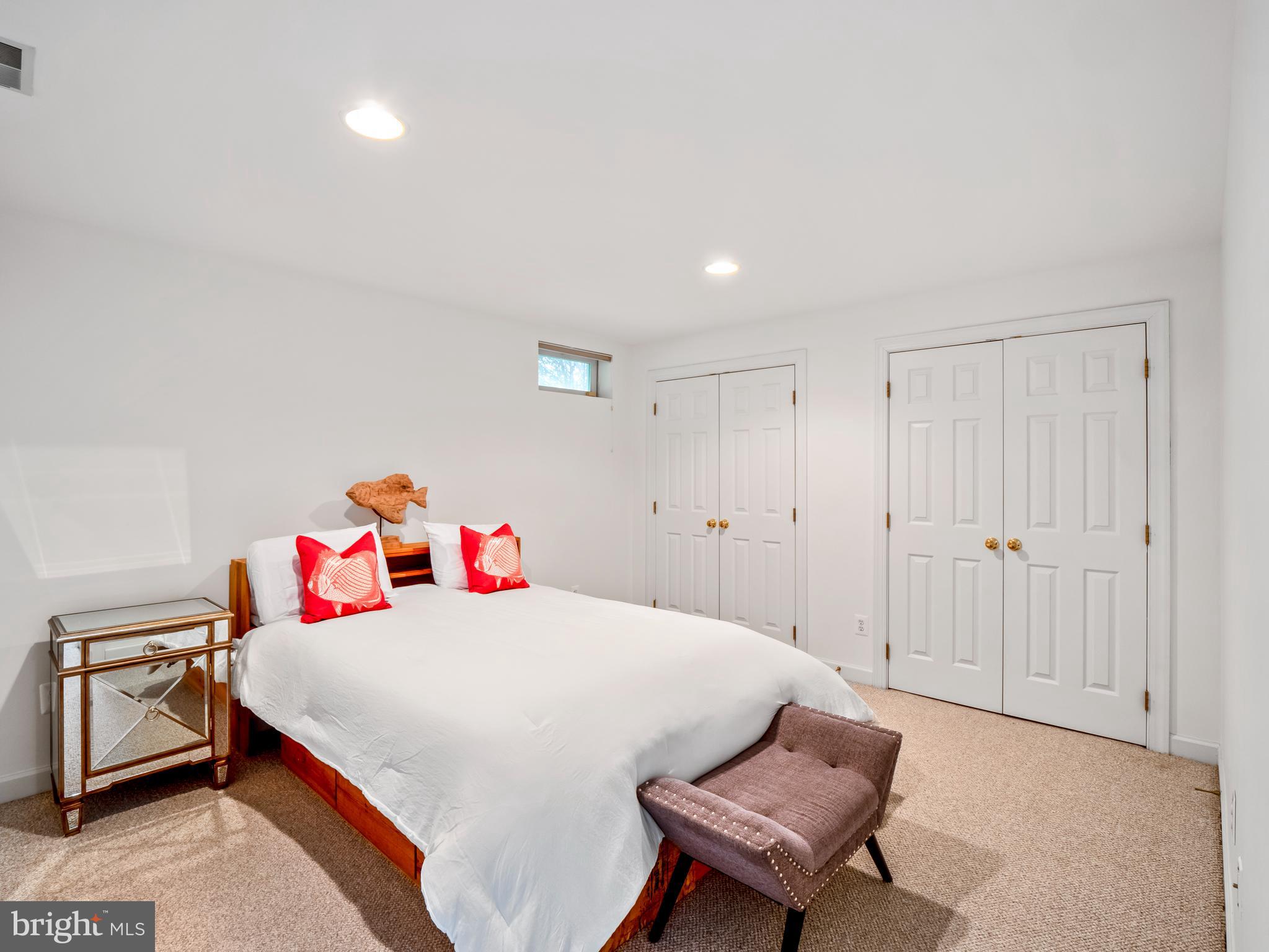 43343 Ritter Lane Chantilly, VA 20152 - Photo 27 of 47 Gallery Image 27