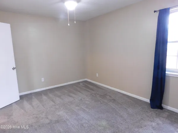 $1,400 | 842 Halifax Circle, New Bern, NC 28562