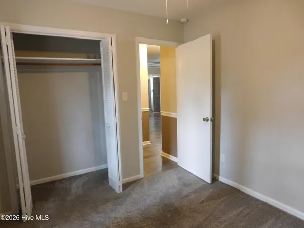 $1,400 | 842 Halifax Circle, New Bern, NC 28562