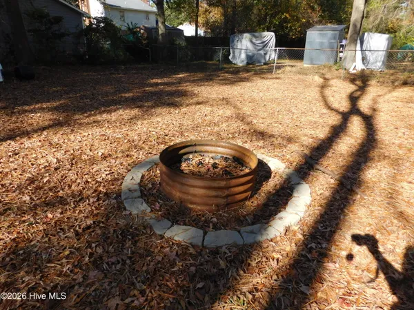 $1,400 | 842 Halifax Circle, New Bern, NC 28562