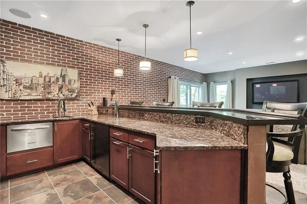 12344 Ridgeside Road Indianapolis, IN 46256 - Photo 33 of 48 Gallery Image 33