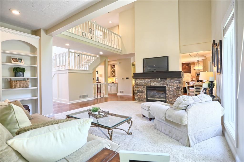 12344 Ridgeside Road Indianapolis, IN 46256 - Photo 6 of 48 Gallery Image 6