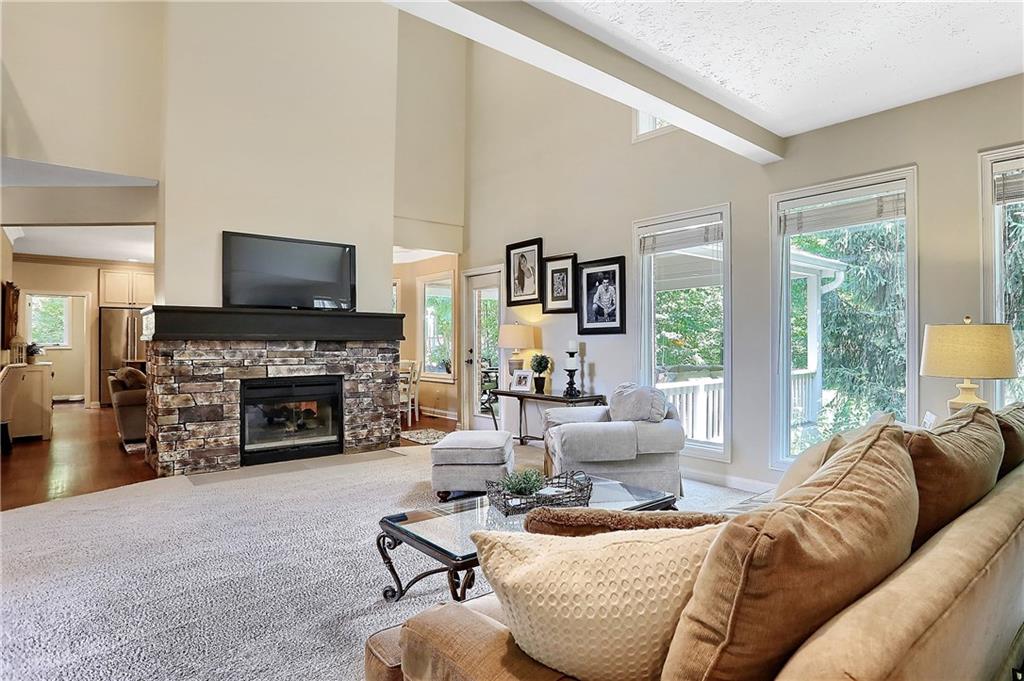 12344 Ridgeside Road Indianapolis, IN 46256 - Photo 7 of 48 Gallery Image 7