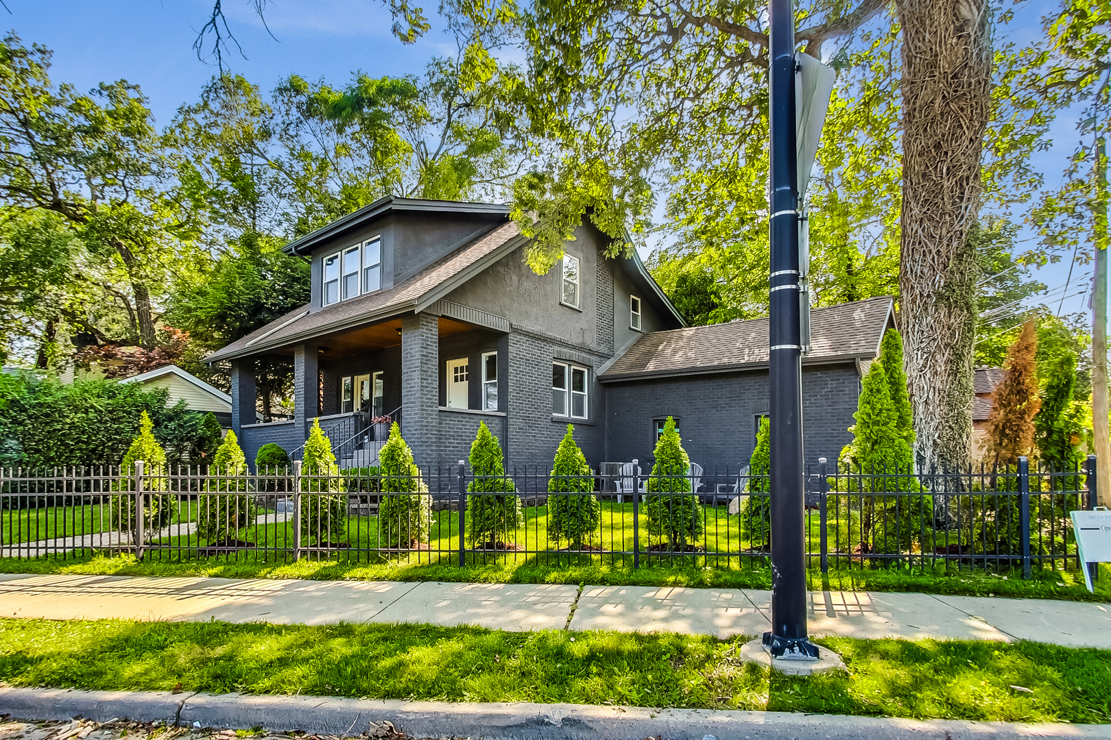 1015 Green Bay Road Wilmette, IL 60091 - Photo 3 of 36 Gallery Image 3