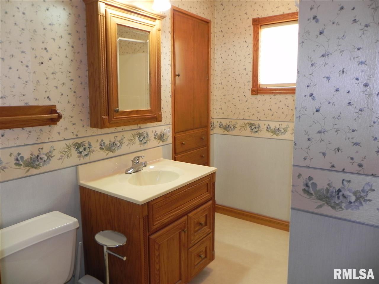 2116 3rd Street Moline, IL 61265 - Photo 18 of 36 Gallery Image 18
