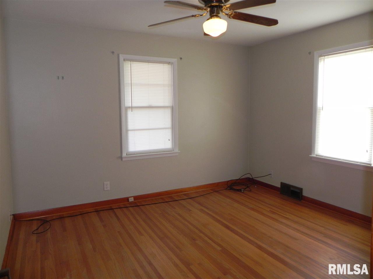 2116 3rd Street Moline, IL 61265 - Photo 20 of 36 Gallery Image 20