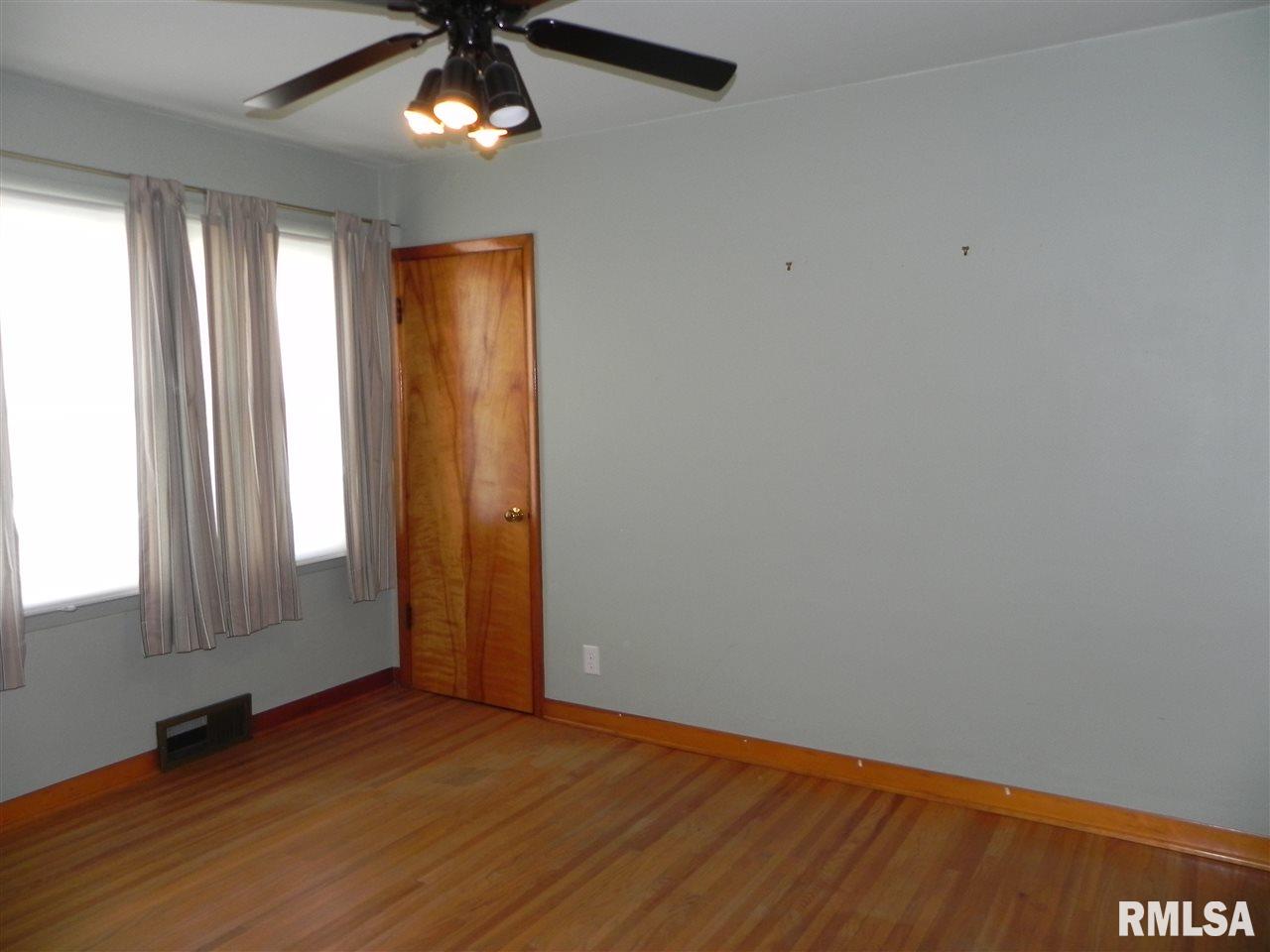 2116 3rd Street Moline, IL 61265 - Photo 21 of 36 Gallery Image 21