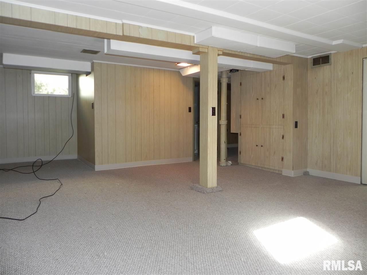 2116 3rd Street Moline, IL 61265 - Photo 28 of 36 Gallery Image 28