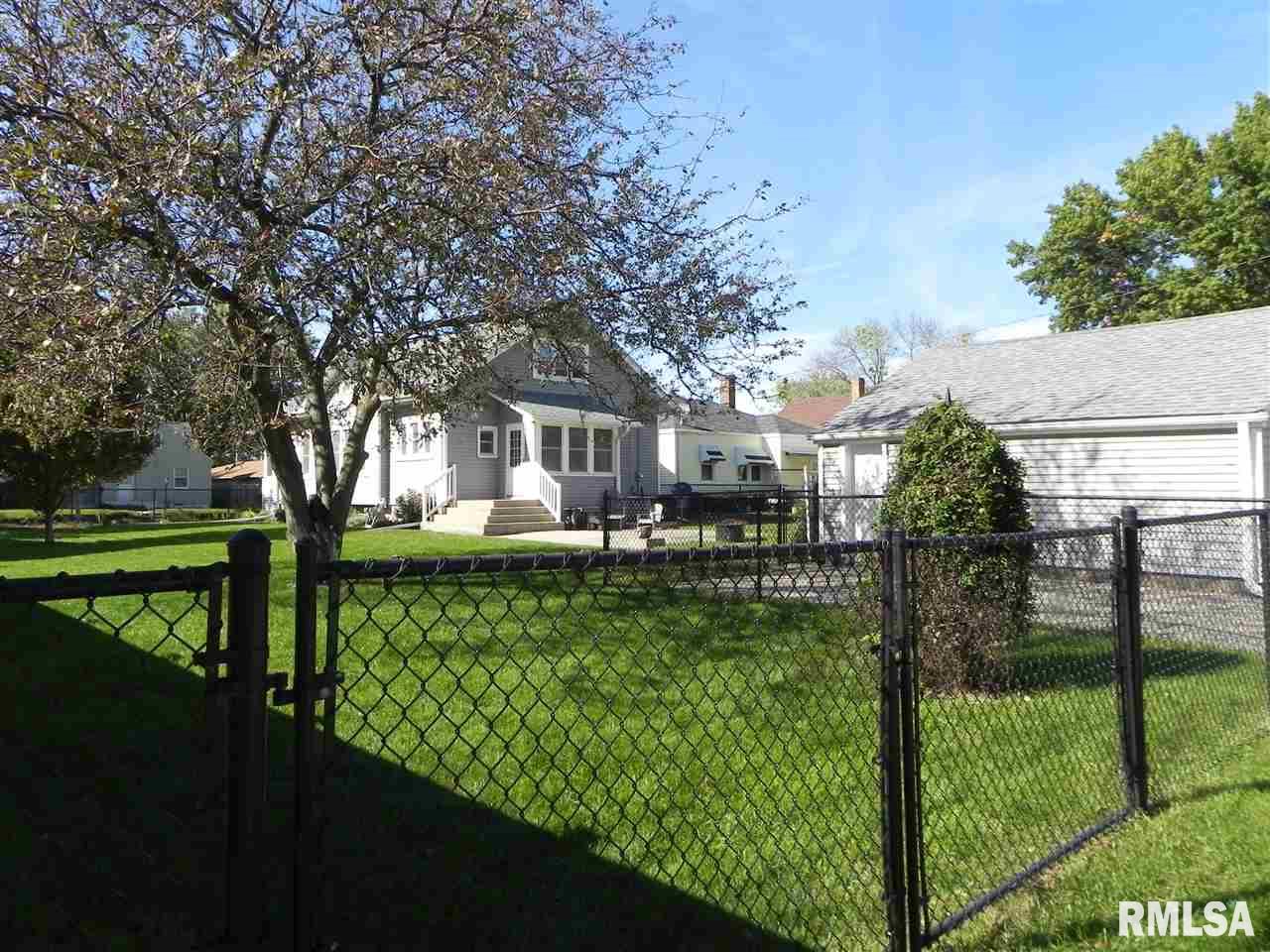 2116 3rd Street Moline, IL 61265 - Photo 3 of 36 Gallery Image 3