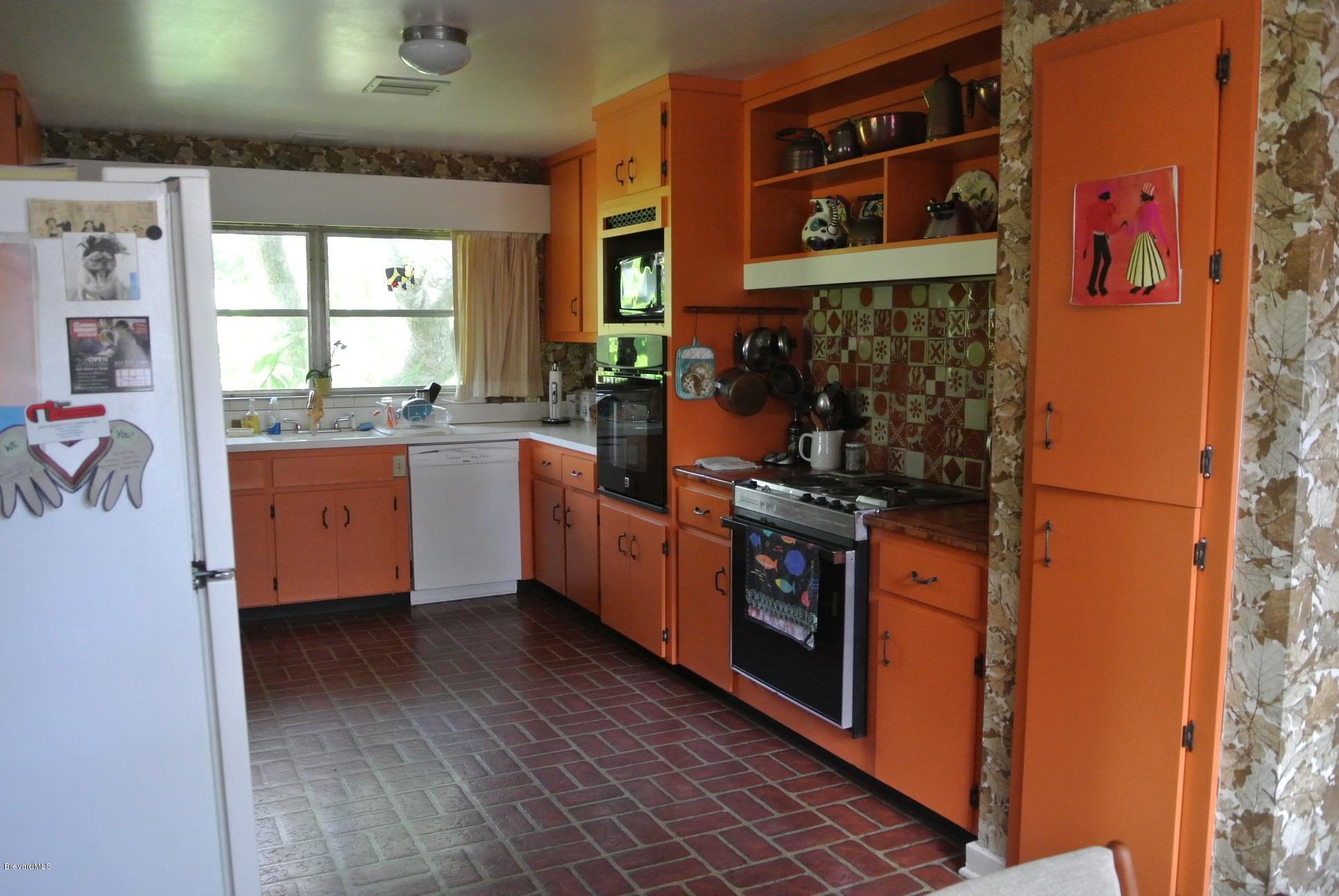 2108 Country Club Road Melbourne, FL 32901 - Photo 21 of 40 2108 Country Club Rd 021