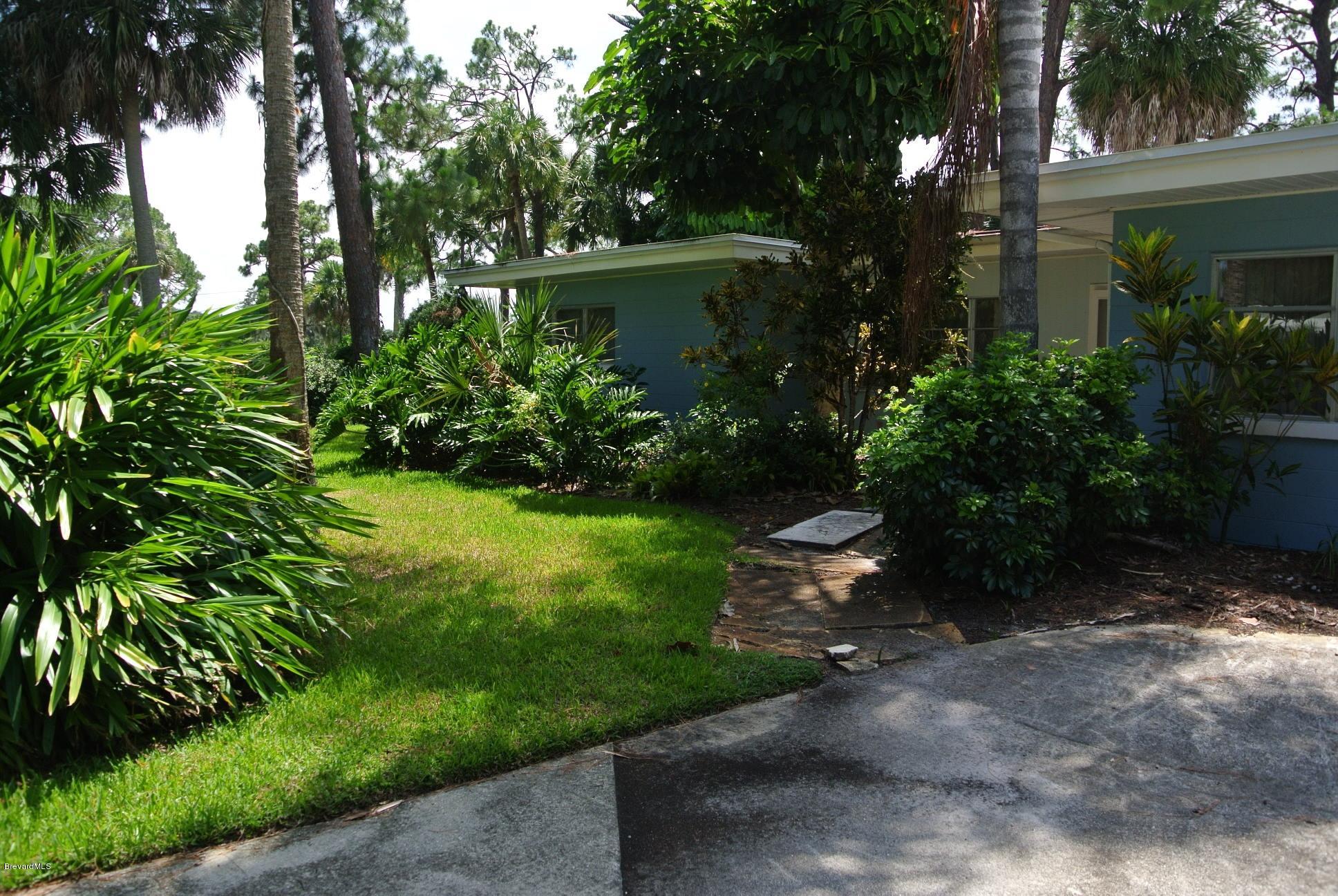 2108 Country Club Road Melbourne, FL 32901 - Photo 24 of 40 2108 Country Club Rd 024