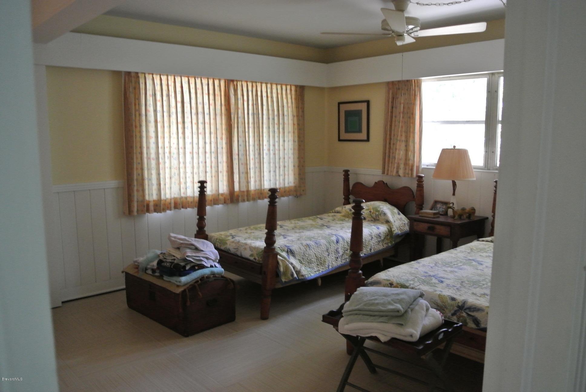 2108 Country Club Road Melbourne, FL 32901 - Photo 5 of 40 2108 Country Club Rd 004