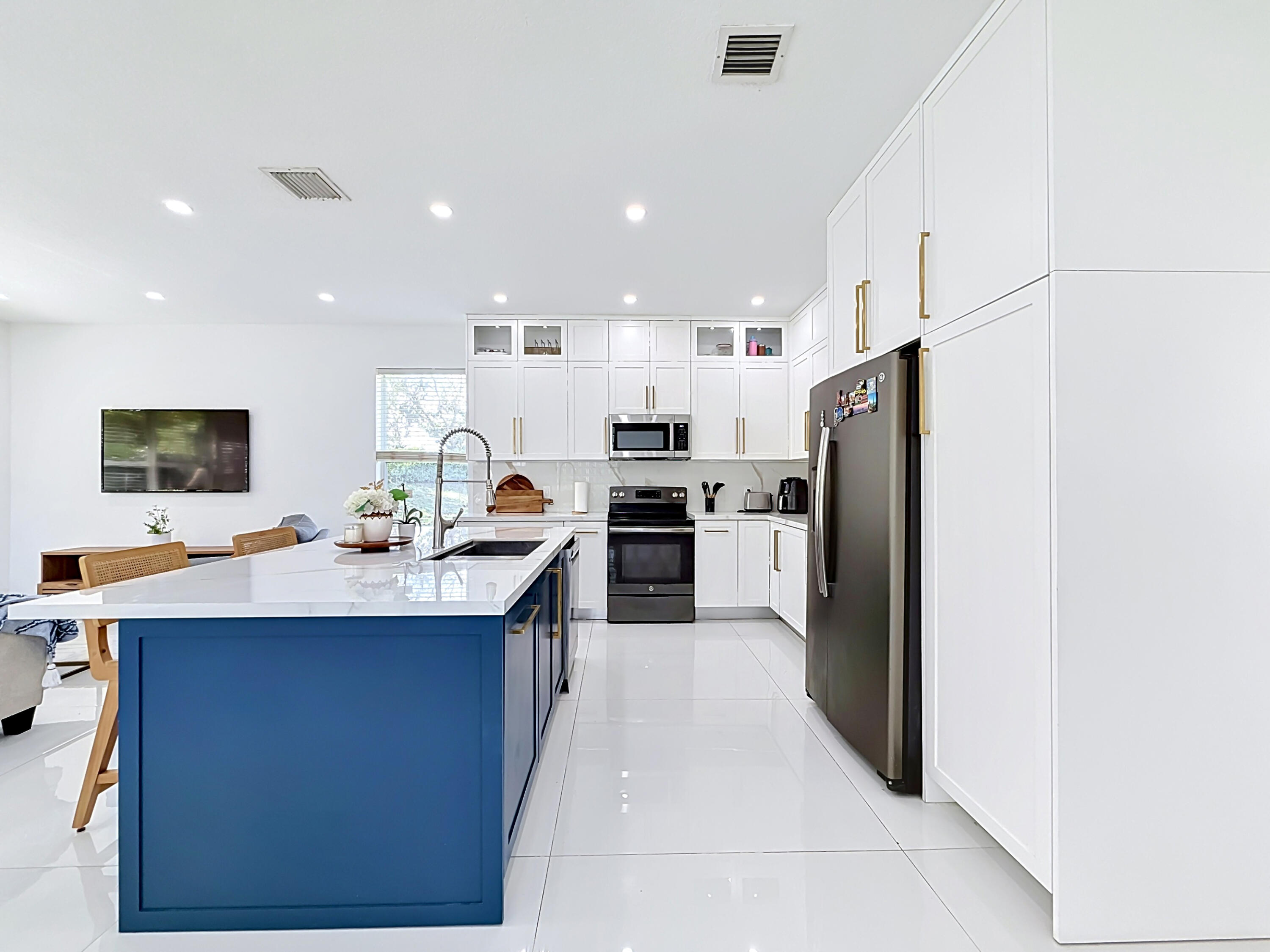 16101 Southwest 27th Street Miramar, FL 33027 - Photo 13 of 39 16101 SW 27th Street-19