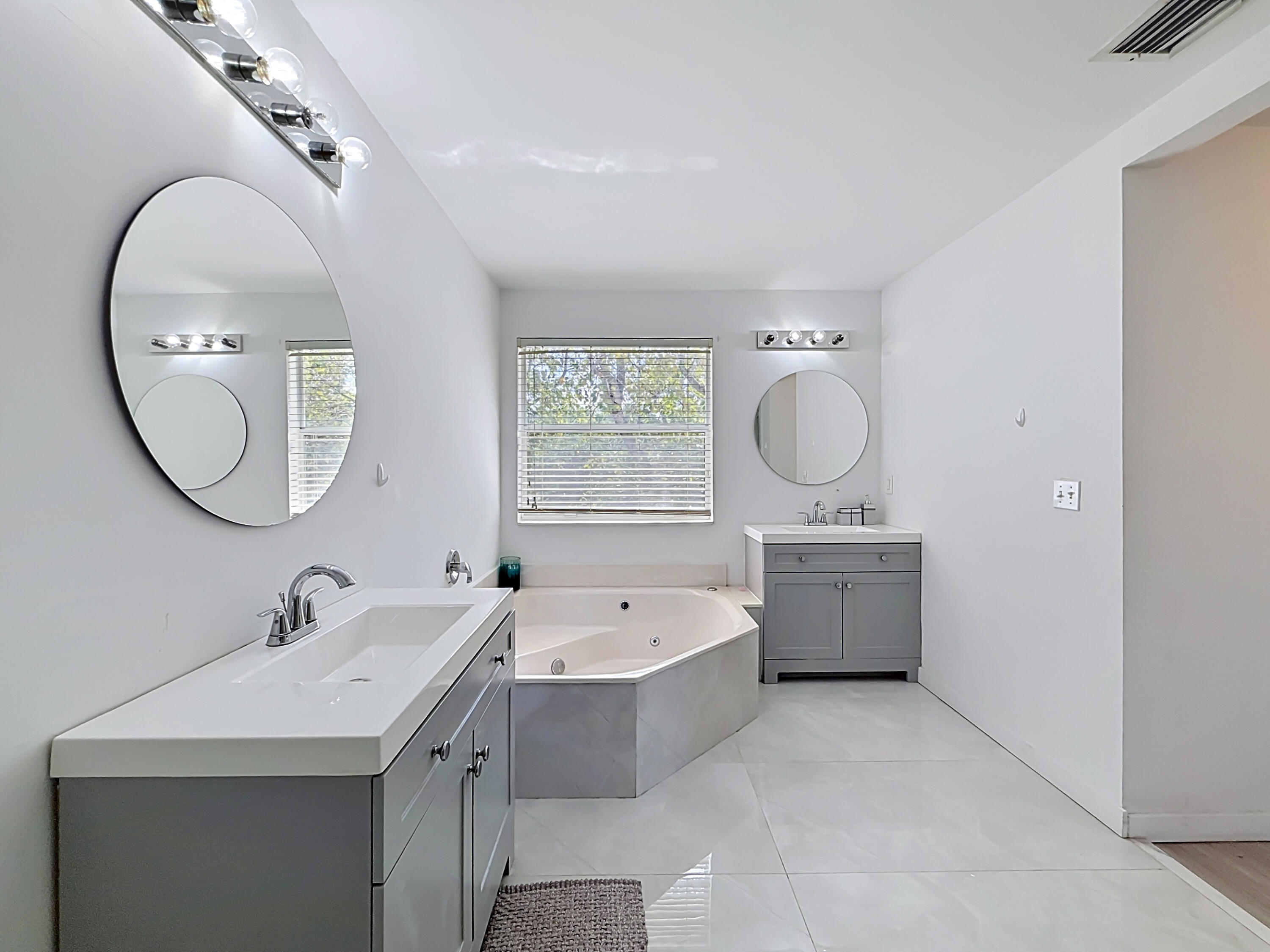 16101 Southwest 27th Street Miramar, FL 33027 - Photo 26 of 39 Master Bathroom