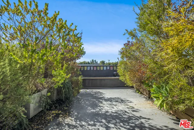 $4,300,000 | 660 Sunset Avenue, Venice, CA 90291