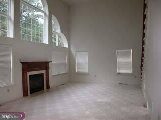 108 Quiet Road Sicklerville, NJ 08081 - Photo 4 of 6 Gallery Image 4