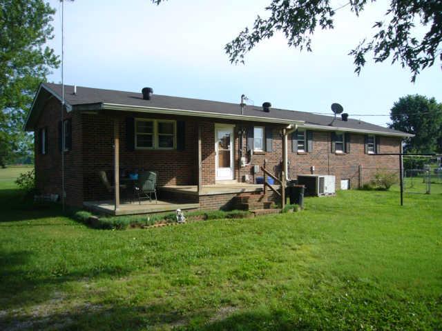 155 Tuck Road Lafayette, TN 37083 - Photo 4 of 15 Gallery Image 4