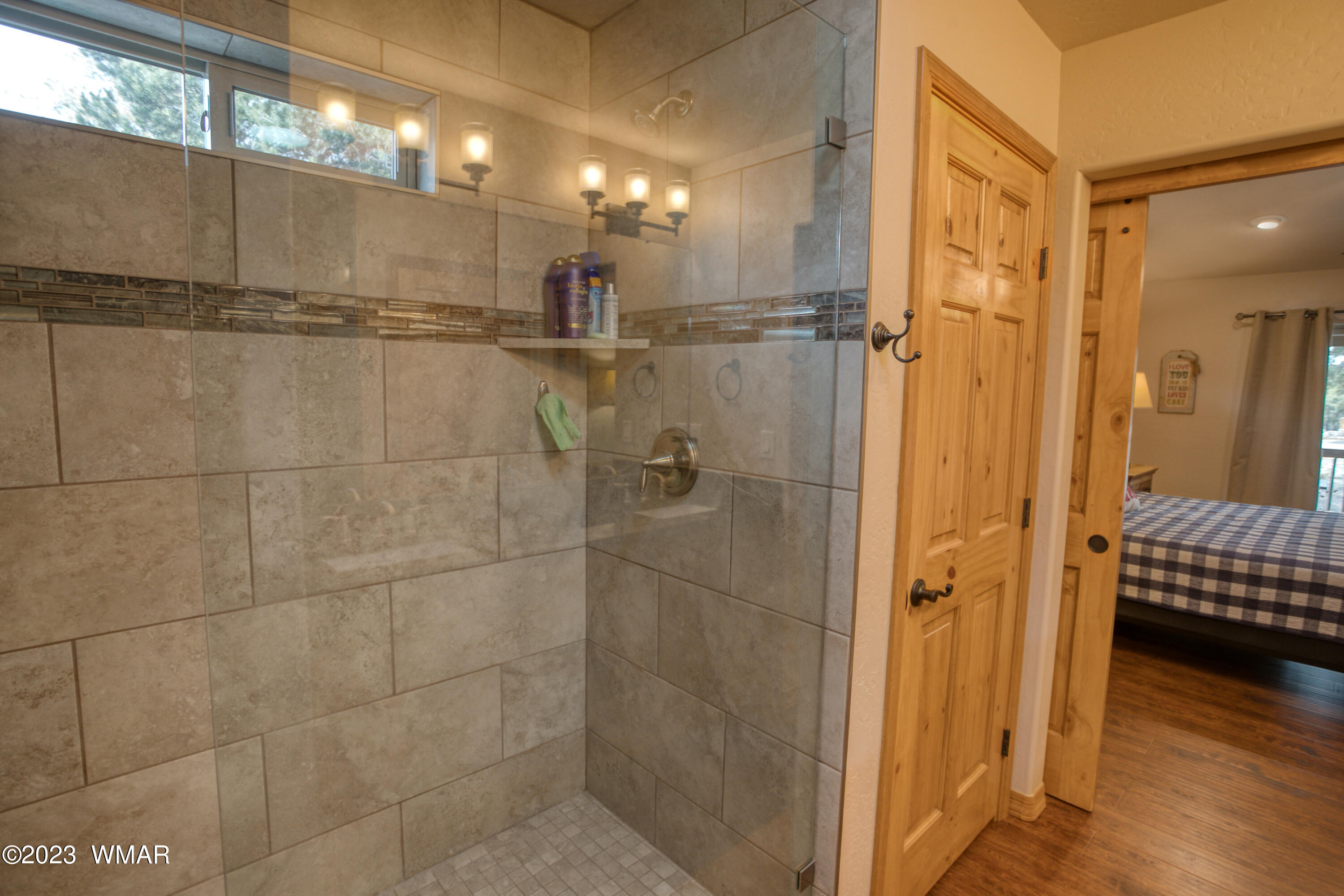 1979 Rim View Lane Heber, AZ 85928 - Photo 12 of 27 a bathroom with a shower
