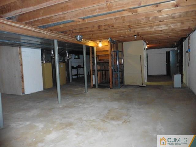 27 Boston Post Road East Brunswick, NJ 08816 - Photo 13 of 21 Gallery Image 13