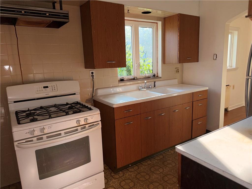 31 Ewing Road McKees Rocks, PA 15136 - Photo 8 of 18 Gallery Image 8