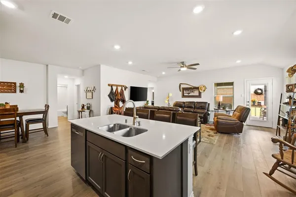 $335,000 | 1625 Kirby Lane, Lancaster, TX 75146