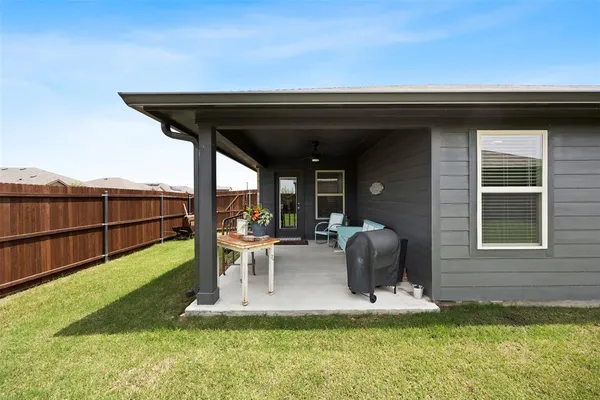 $335,000 | 1625 Kirby Lane, Lancaster, TX 75146