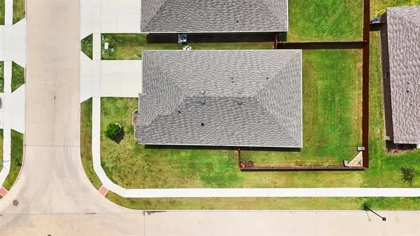 $335,000 | 1625 Kirby Lane, Lancaster, TX 75146