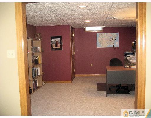 5 Timber Ridge Road North Brunswick, NJ 08902 - Photo 10 of 10 Gallery Image 10