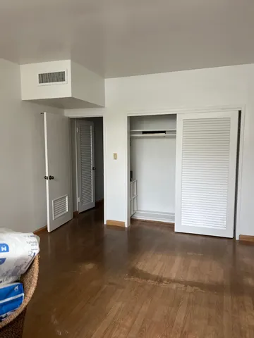 $380,000 | 4747 Collins Avenue, Unit 305, Miami Beach, FL 33140