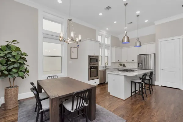 $3,950 | 1716 Upland Lakes, Houston, TX 77043