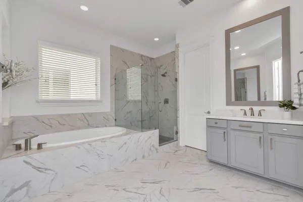 $3,950 | 1716 Upland Lakes, Houston, TX 77043