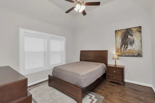 $3,950 | 1716 Upland Lakes, Houston, TX 77043