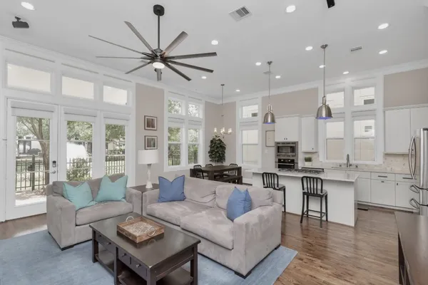 $3,950 | 1716 Upland Lakes, Houston, TX 77043