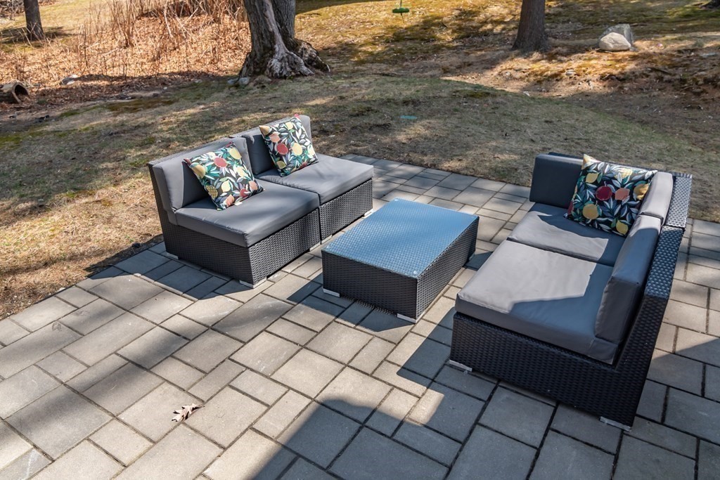 13 Oak Hill Road Natick, MA 01760 - Photo 29 of 33 Gallery Image 29