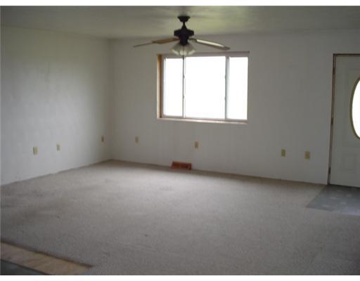 229 Rose Road Mount Pleasant, PA 15666 - Photo 3 of 8 Living Room.