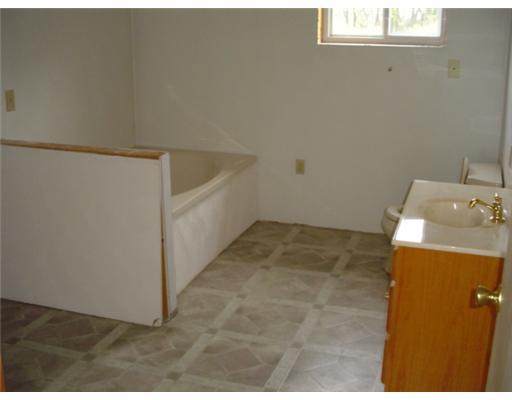 229 Rose Road Mount Pleasant, PA 15666 - Photo 5 of 8 Full Bath.