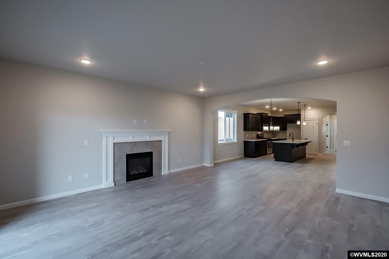 7457 Bishop Road Southeast Aumsville, OR 97325 - Photo 13 of 33